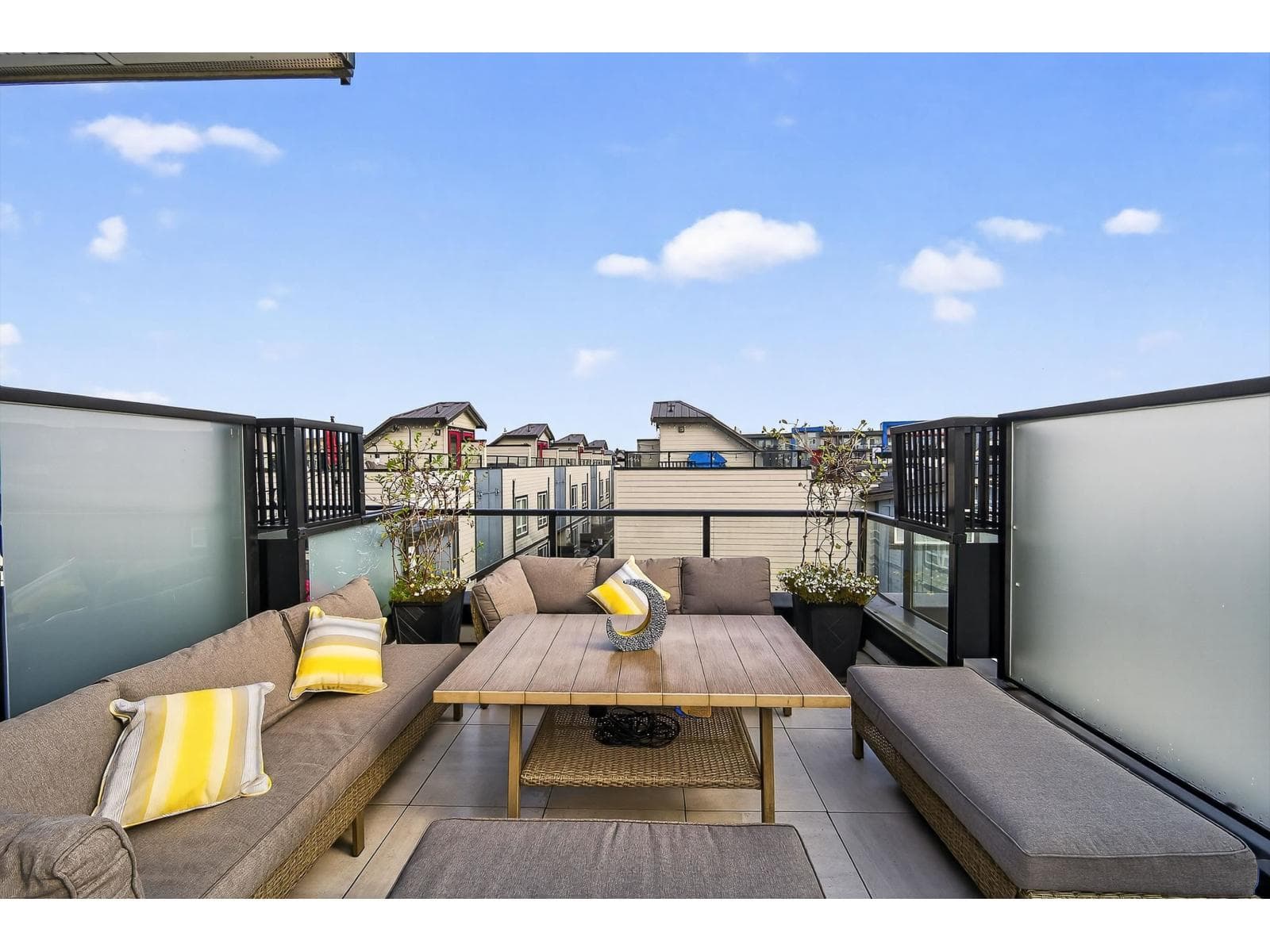 16 5476 BRYDON CRESCENT — Langley, British Columbia - Main photo