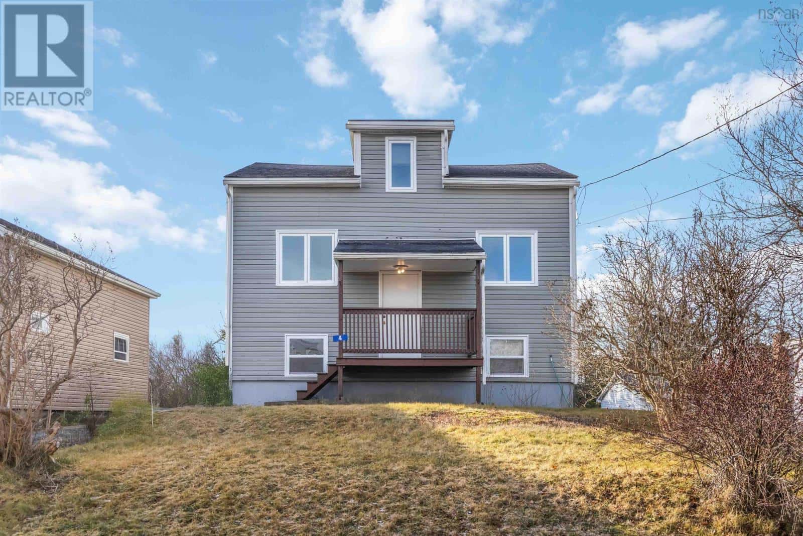 4 Hayes Street — Halifax, Nova Scotia - Photo 3 of 50