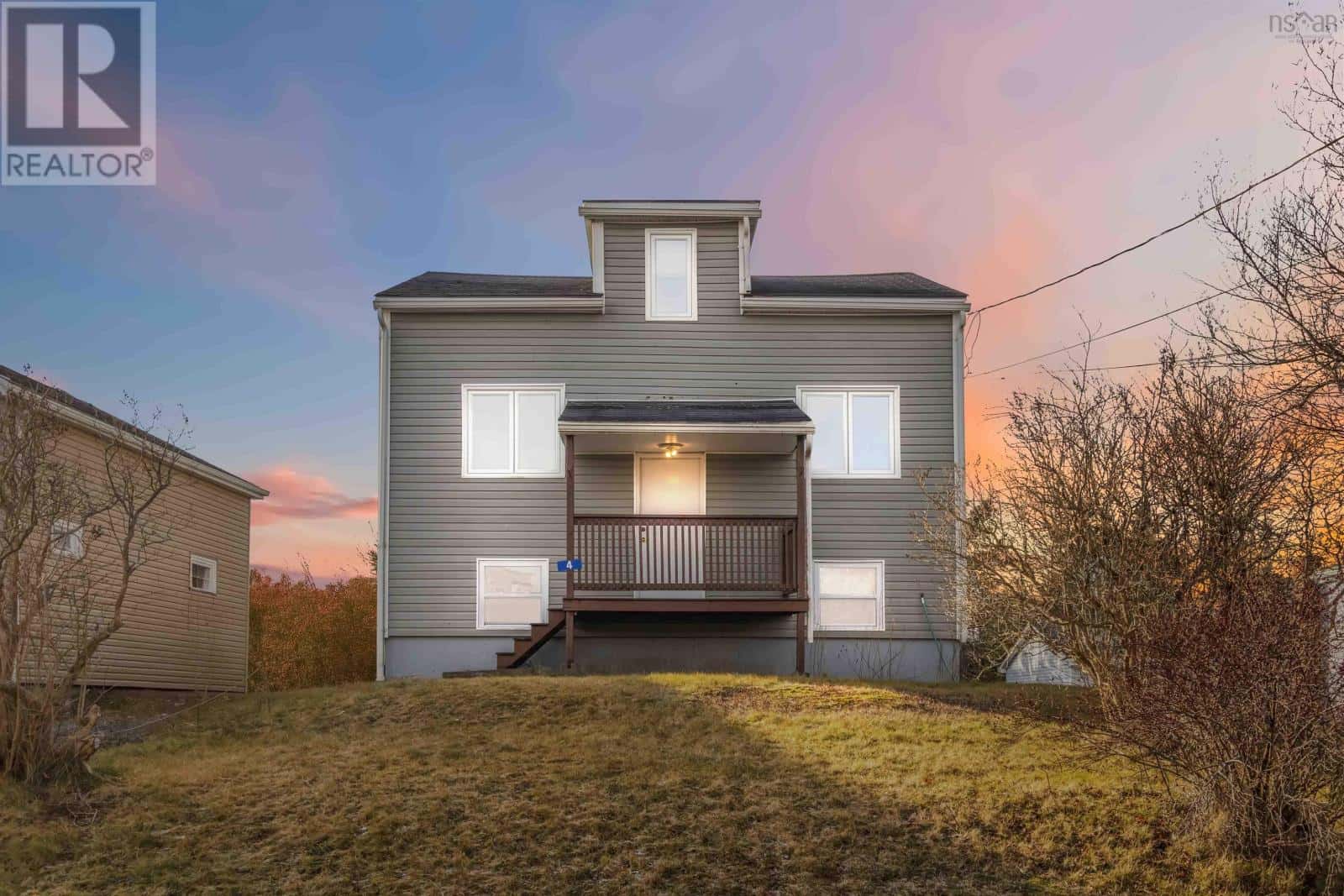 4 Hayes Street — Halifax, Nova Scotia - Photo 2 of 50