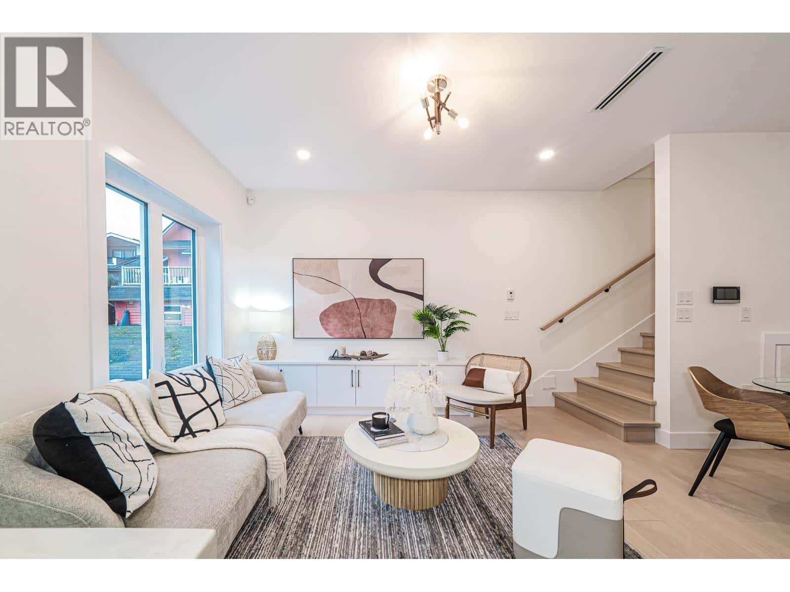 1924 WILLIAM STREET — Vancouver, British Columbia - Photo 3 of 37