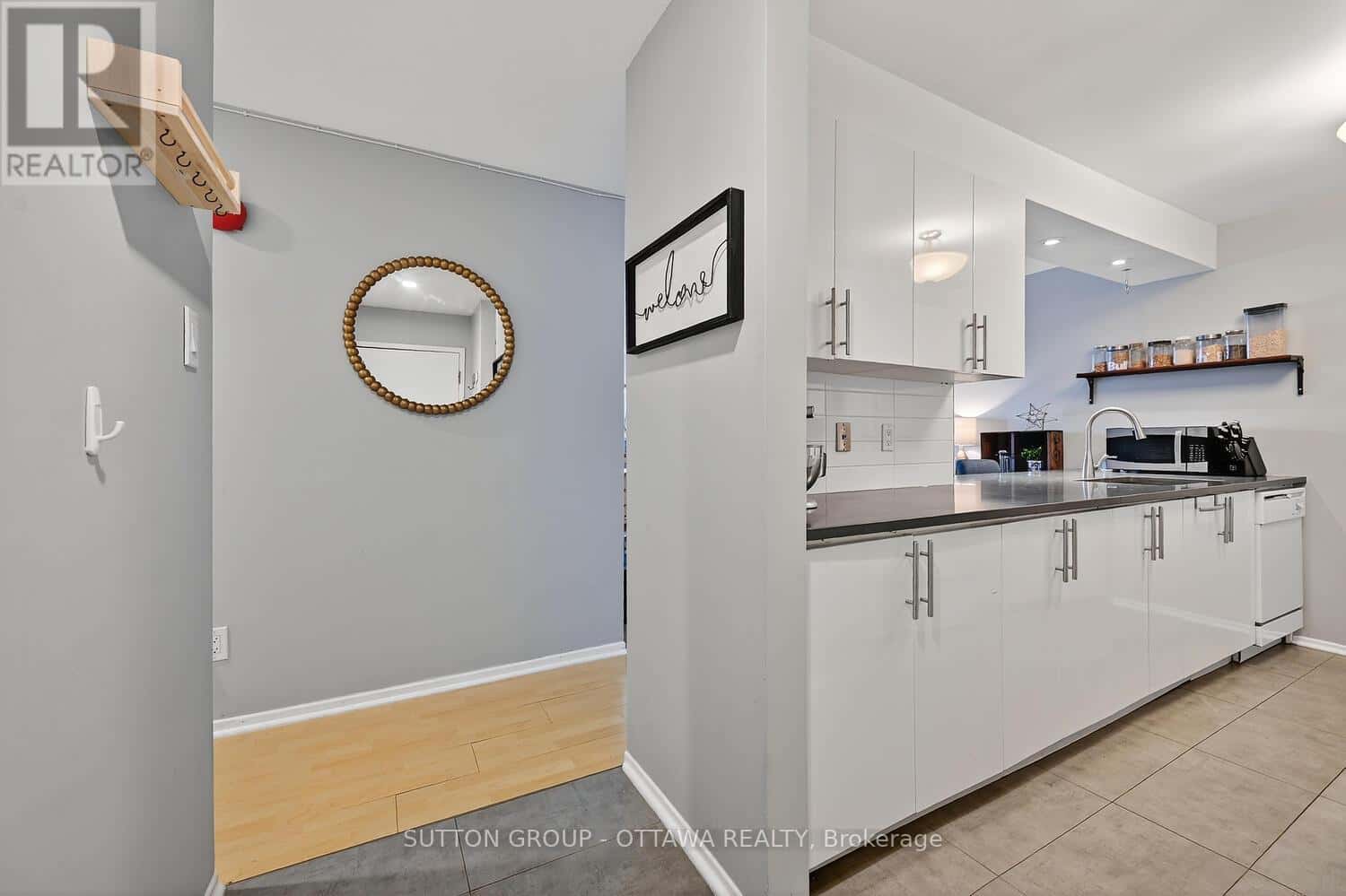 317 - 214 VIEWMOUNT DRIVE — Ottawa, Ontario - Photo 2 of 18