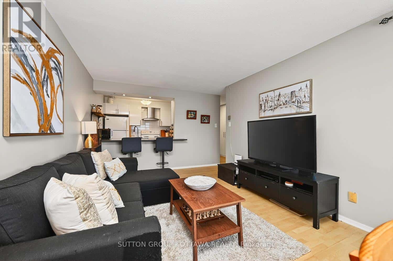 317 - 214 VIEWMOUNT DRIVE — Ottawa, Ontario - Photo 5 of 18