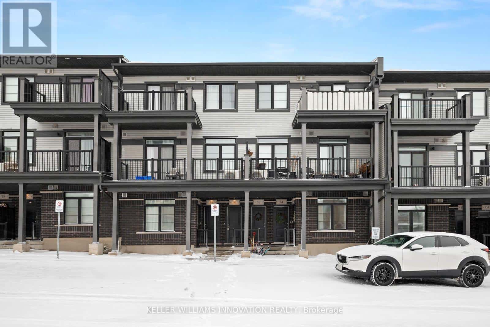 90 WHEAT LANE — Kitchener, Ontario - Photo 2 of 24