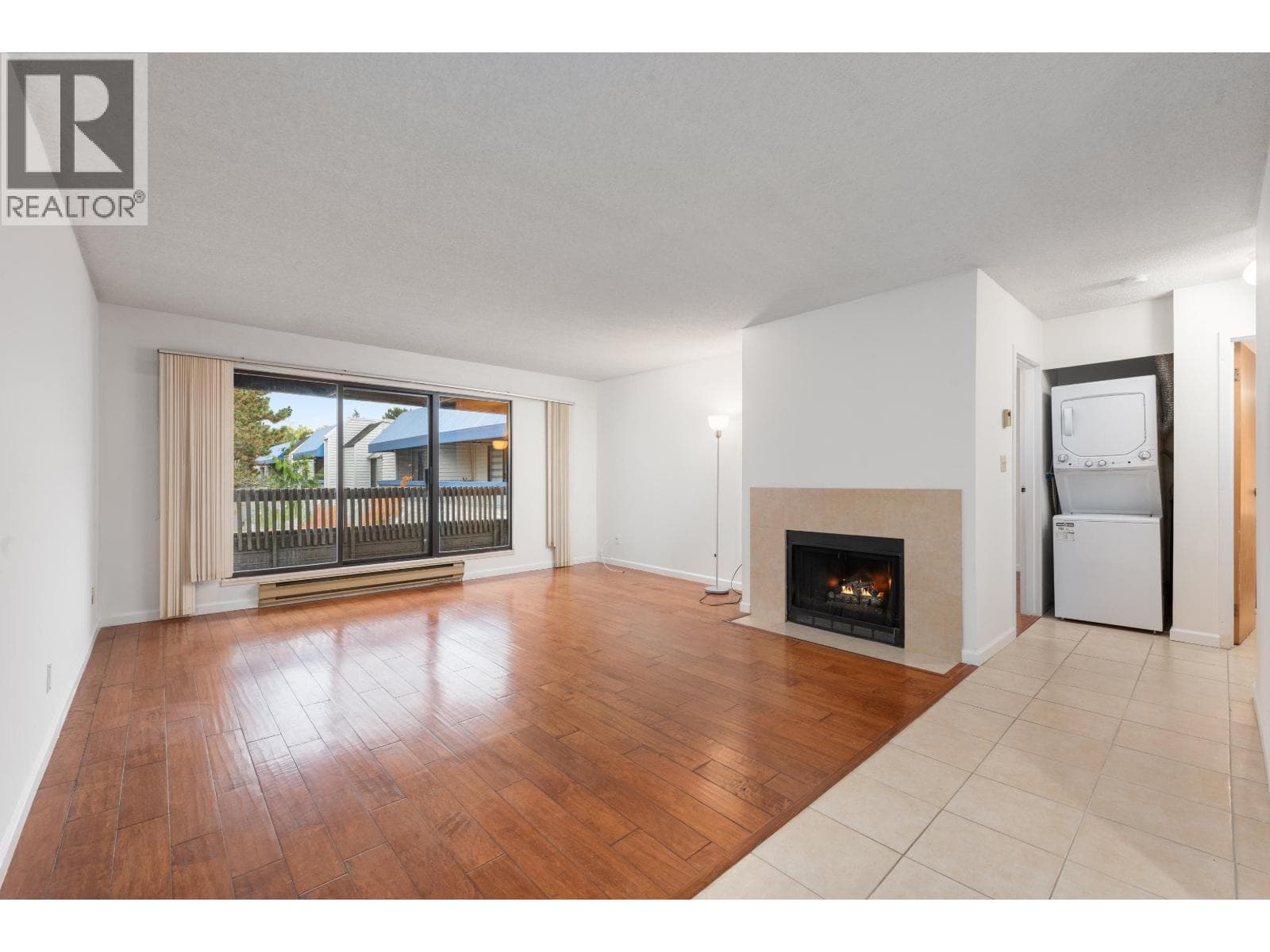 318 5800 COONEY ROAD — Richmond, British Columbia - Main photo