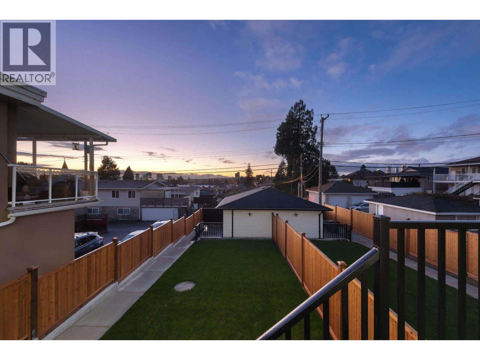 2 7361 FRASER STREET — Vancouver, British Columbia - Photo 4 of 30