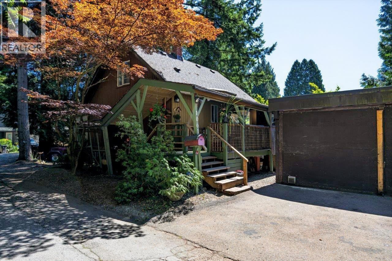 1061 GLADWIN DRIVE — North Vancouver, British Columbia - Main photo