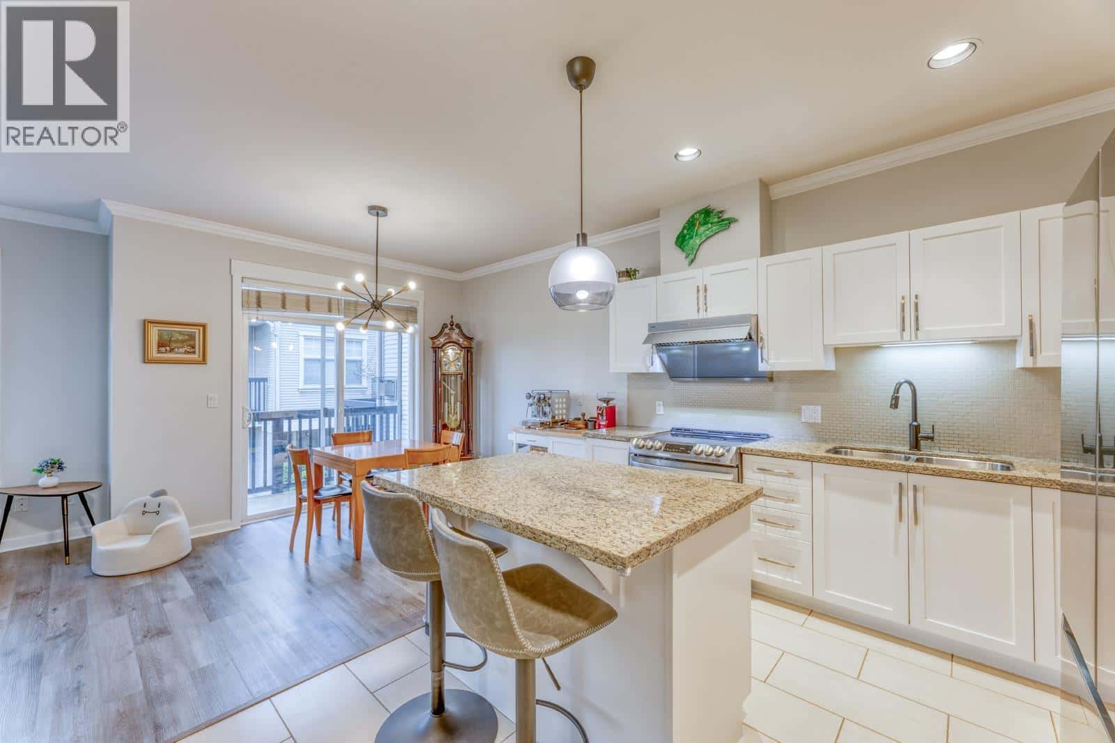 9 7171 STEVESTON HIGHWAY — Richmond, British Columbia - Photo 5 of 32