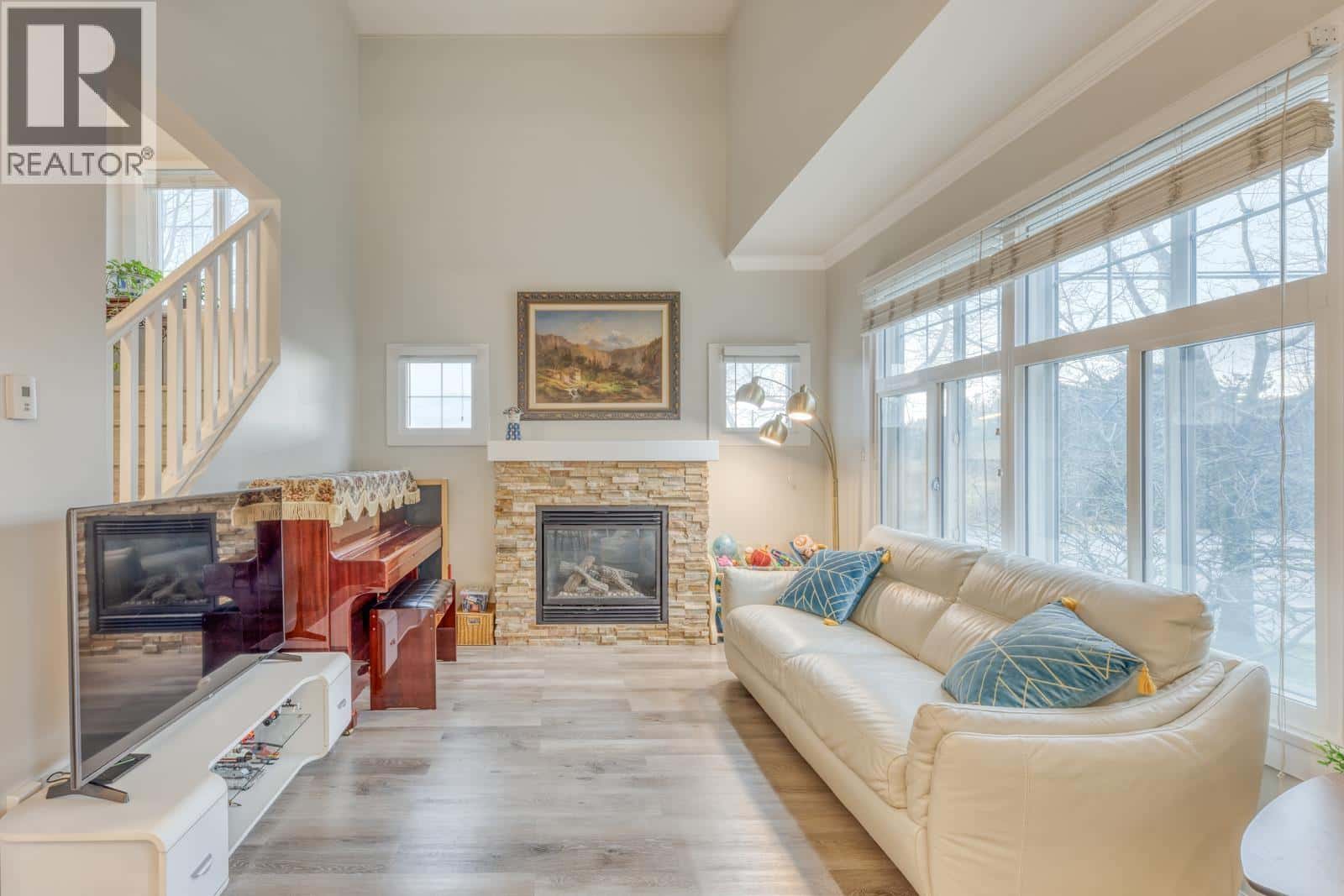 9 7171 STEVESTON HIGHWAY — Richmond, British Columbia - Photo 2 of 32