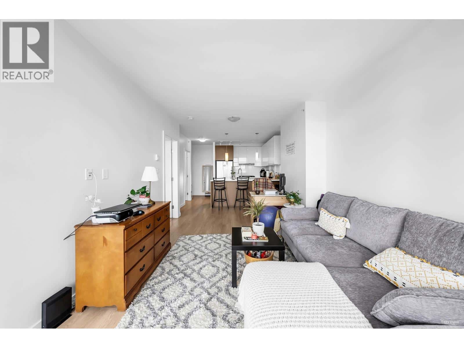 1906 3080 LINCOLN AVENUE — Coquitlam, British Columbia - Photo 4 of 32