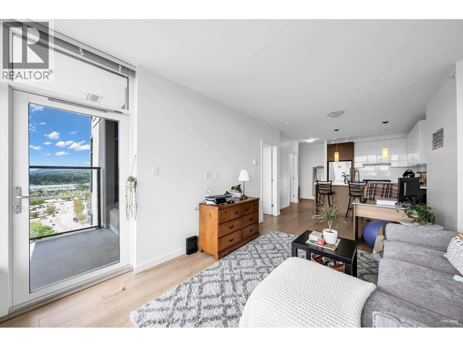 1906 3080 LINCOLN AVENUE — Coquitlam, British Columbia - Photo 3 of 32