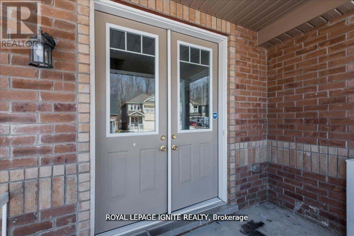 264 DIANA DRIVE — Orillia, Ontario - Photo 2 of 21