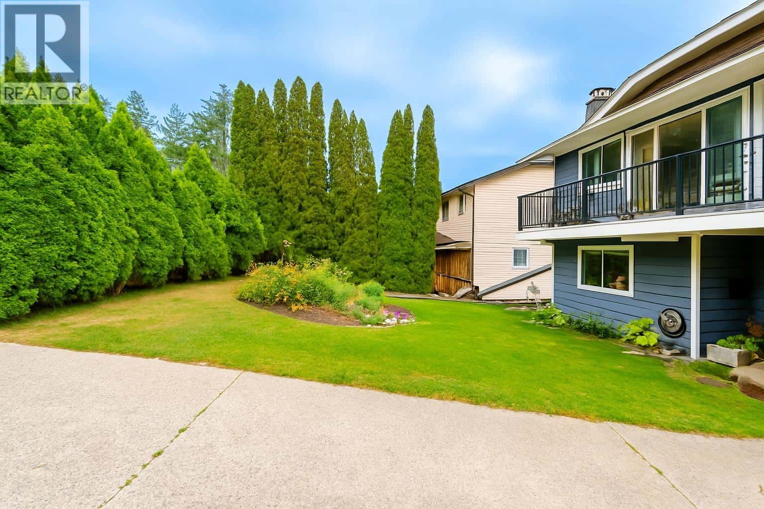 2920 TATLA PLACE — Coquitlam, British Columbia - Photo 3 of 31