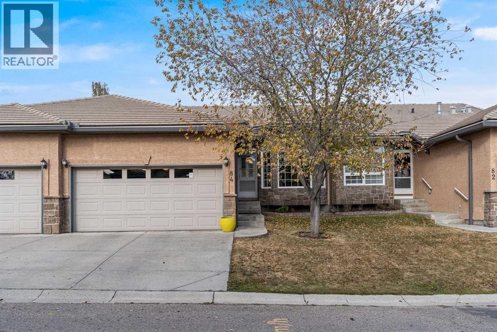 84 Shannon Estates Terrace SW — Calgary, Alberta - Main photo