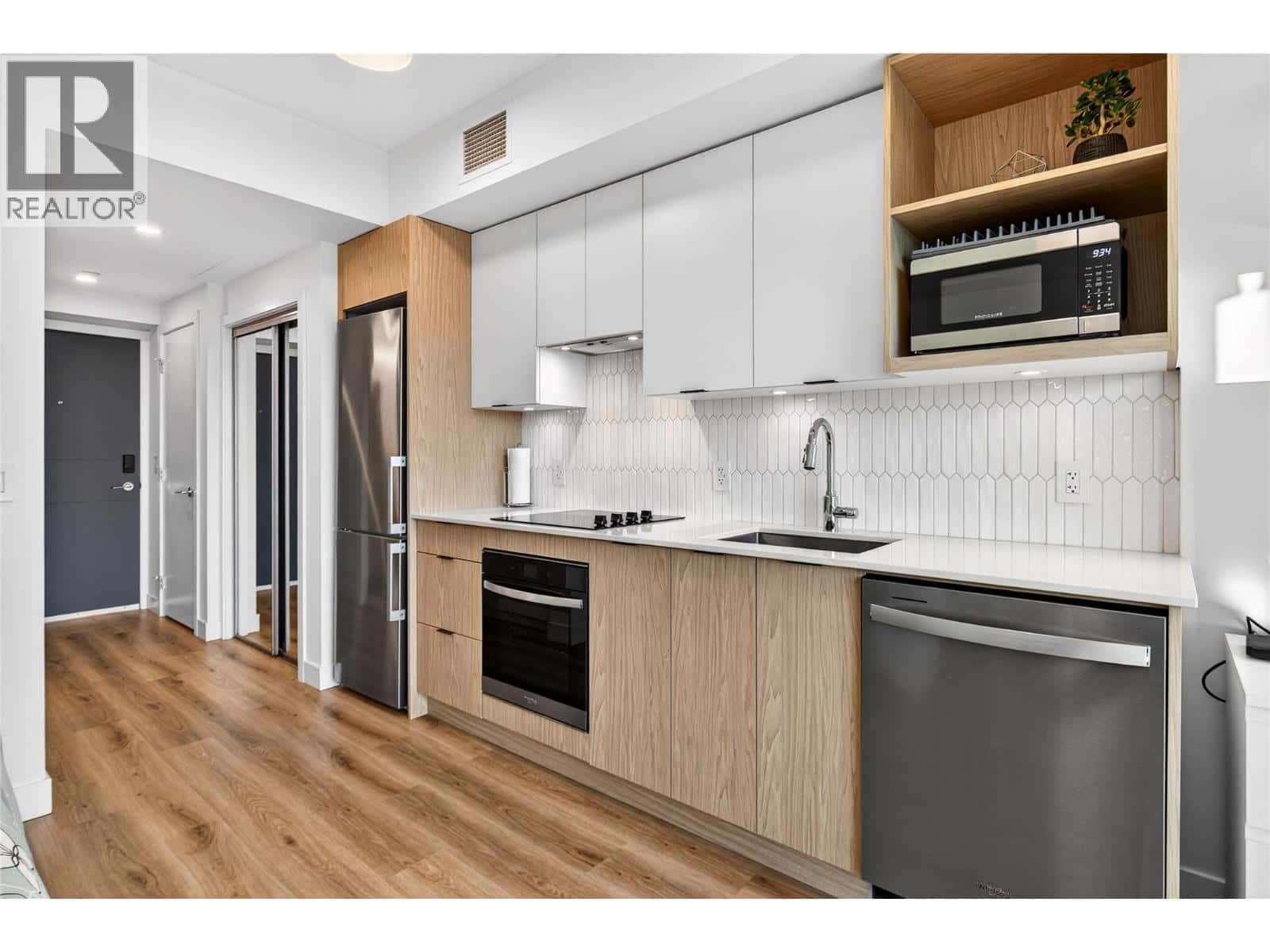 1488 Bertram Street Unit# 2606 — Kelowna, British Columbia - Photo 5 of 44