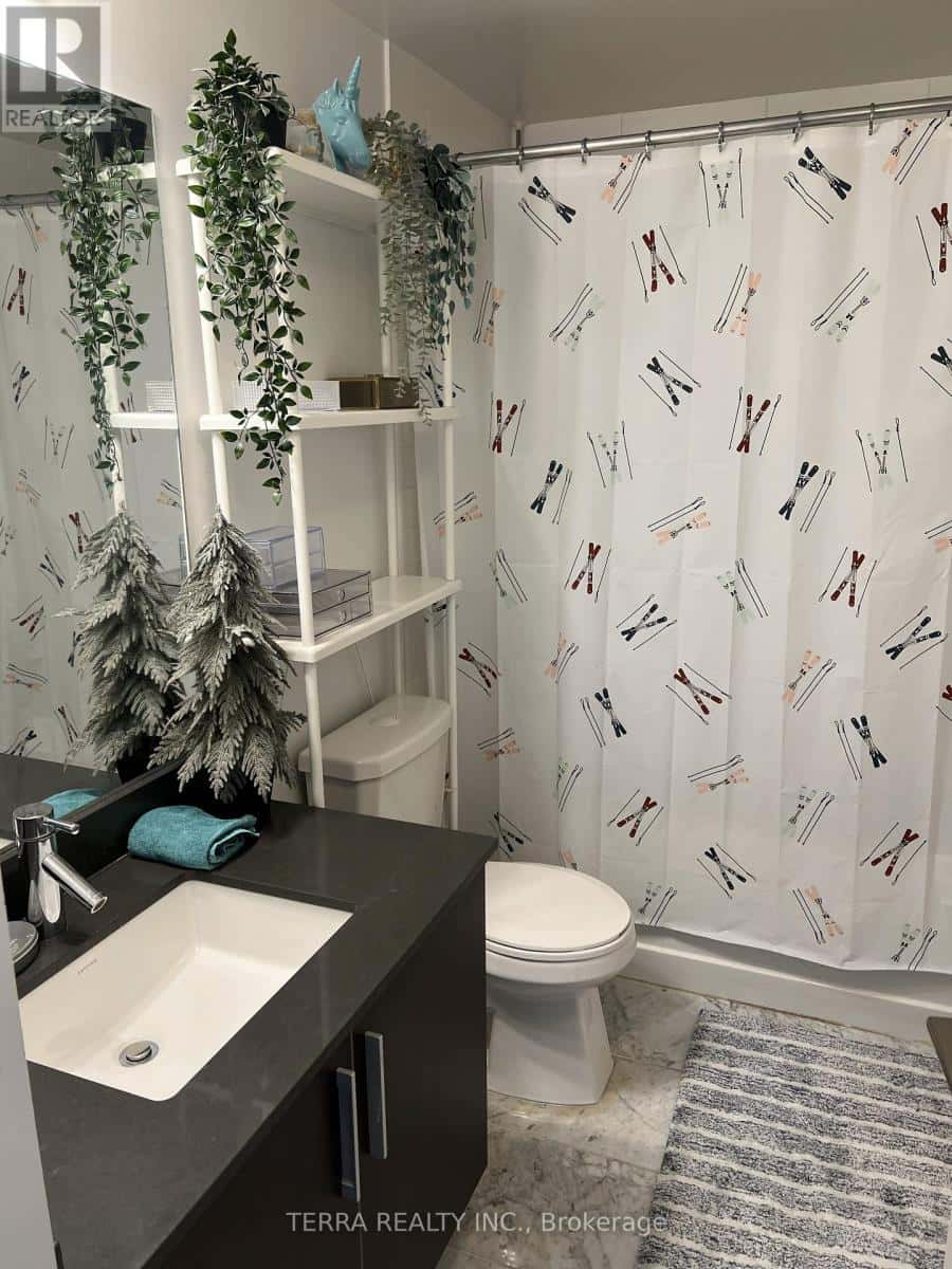 4010 - 2212 LAKESHORE BOULEVARD W — Toronto (Mimico), Ontario - Photo 5 of 18