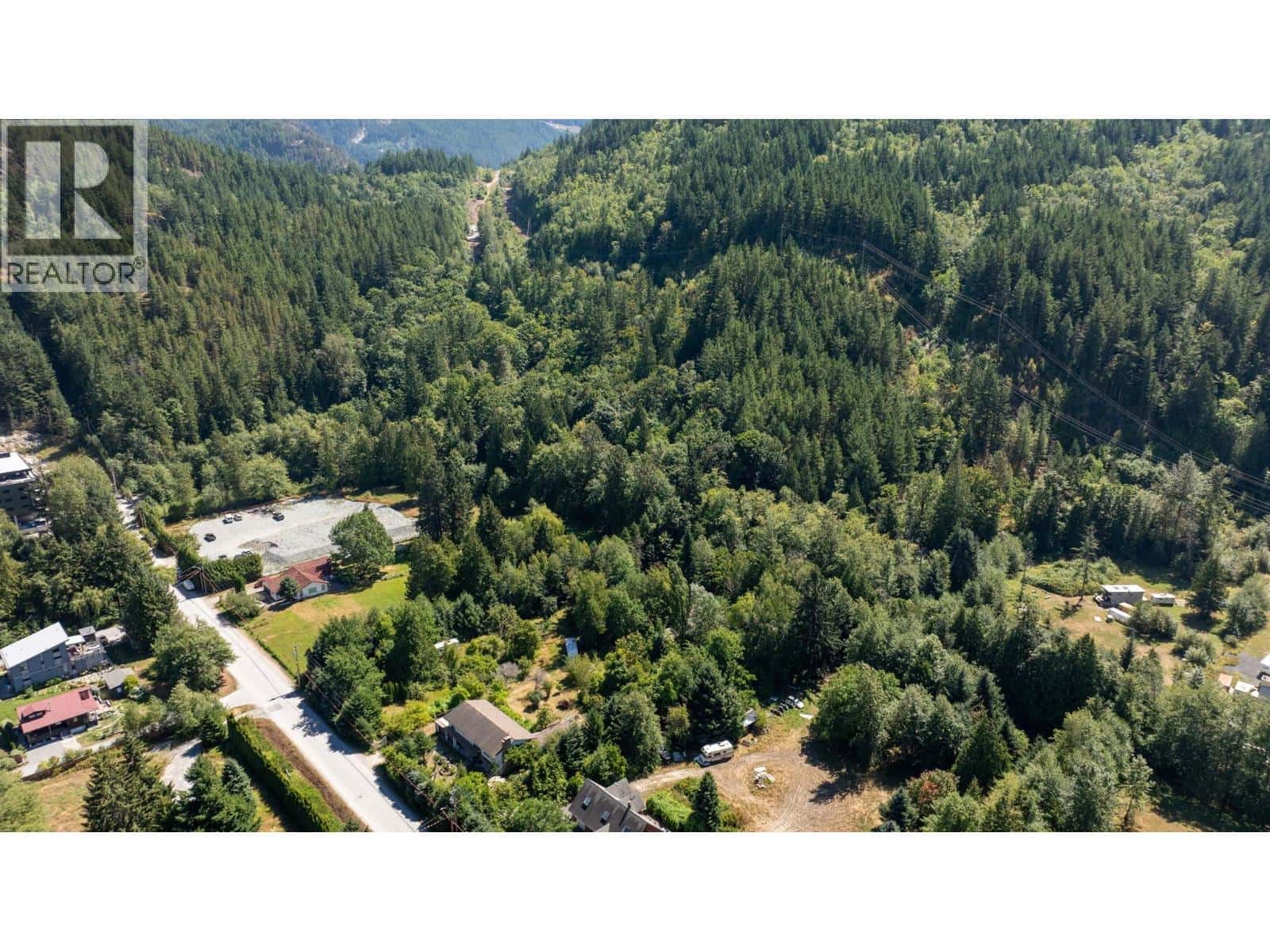 LOT17 ROBIN DRIVE — Squamish, British Columbia - Photo 4 of 27