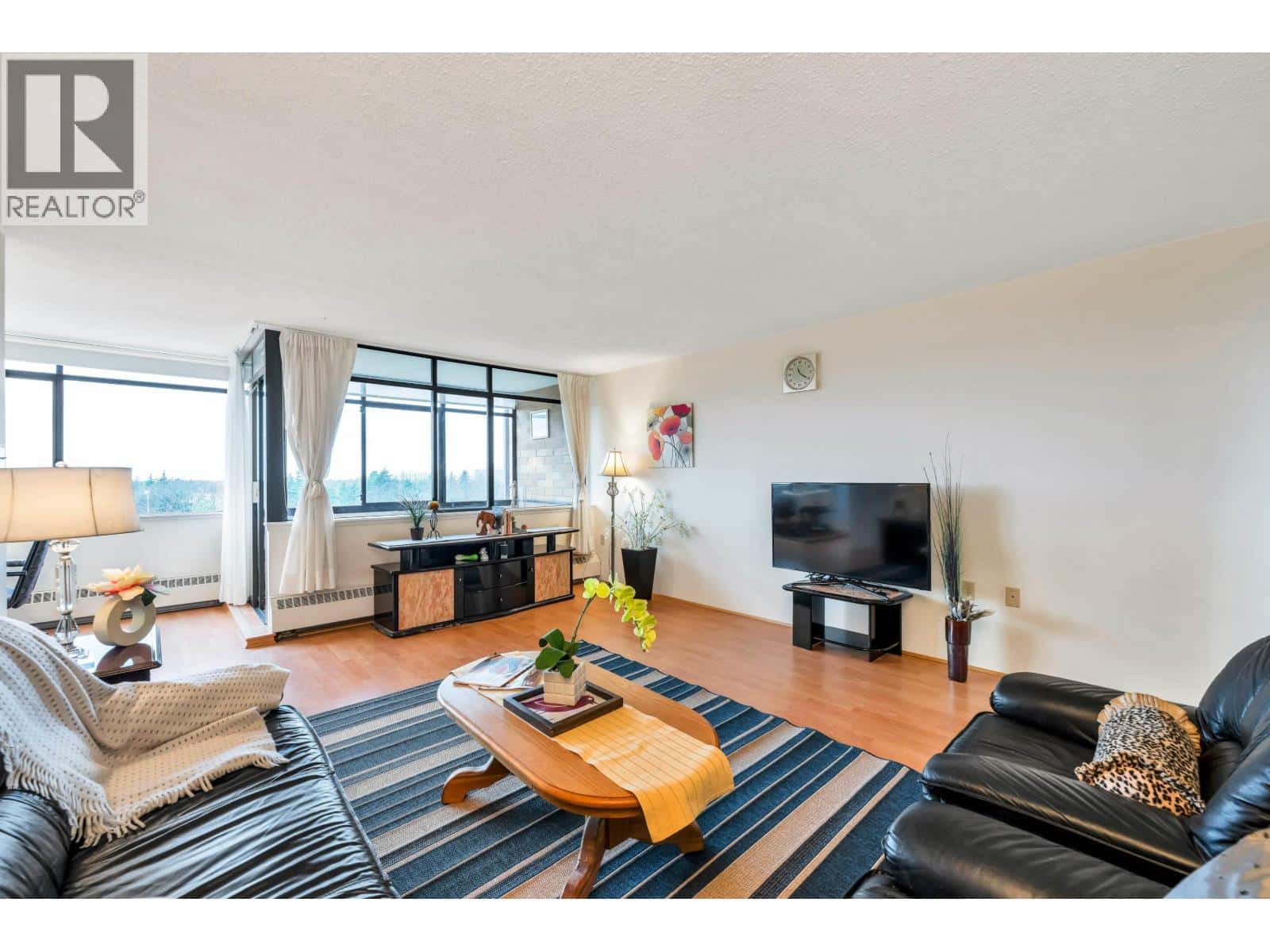 1010 6611 MINORU BOULEVARD — Richmond, British Columbia - Photo 3 of 40