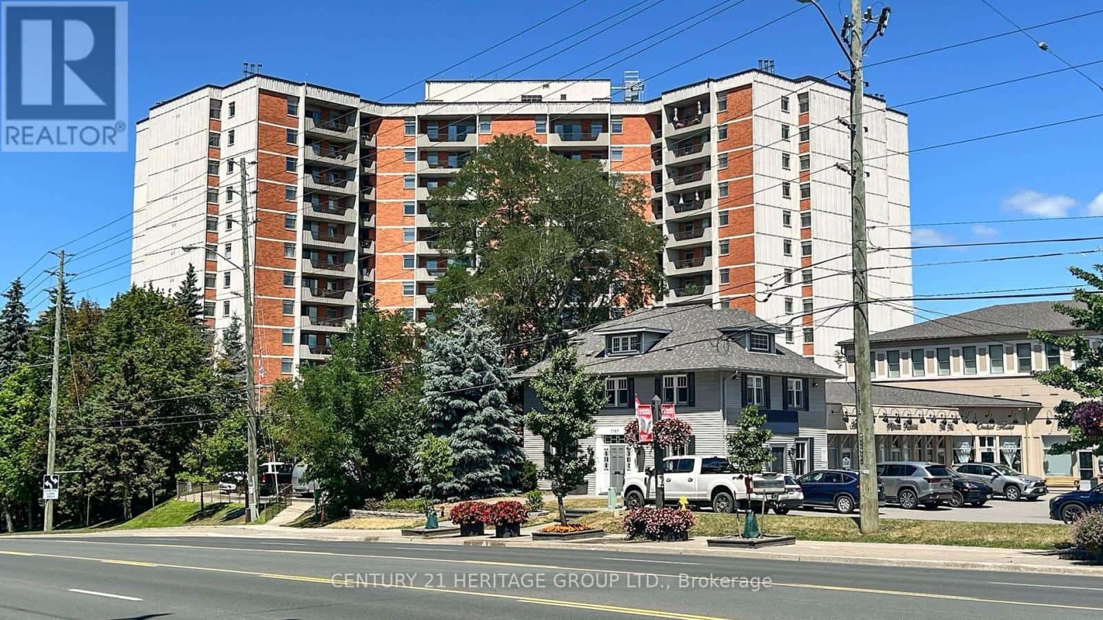 PH7 - 7811 YONGE STREET — Markham (Thornhill), Ontario - Photo 3 of 39