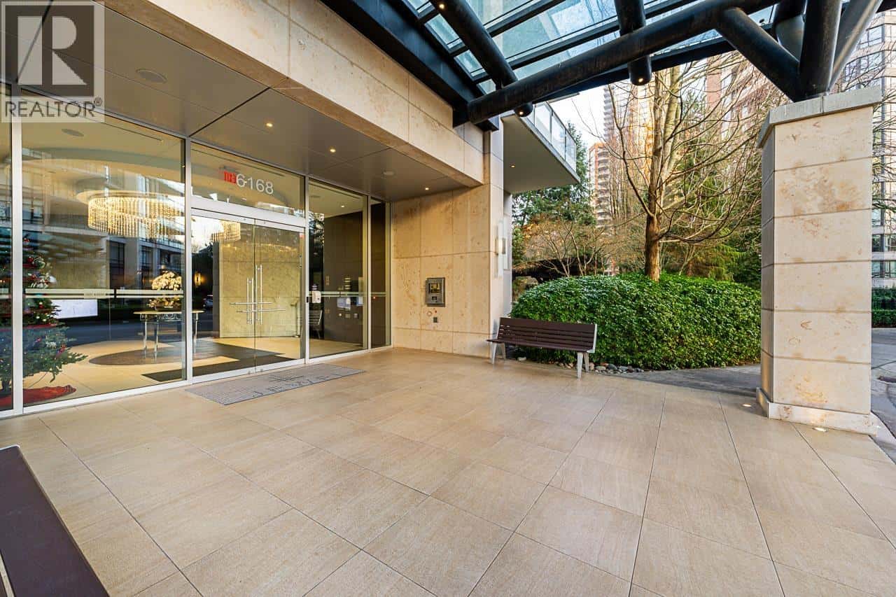 1302 6168 WILSON AVENUE — Burnaby, British Columbia - Photo 3 of 40