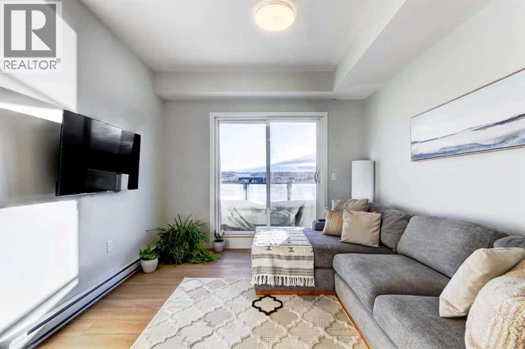 Calgary — Calgary - Photo 5 of 30