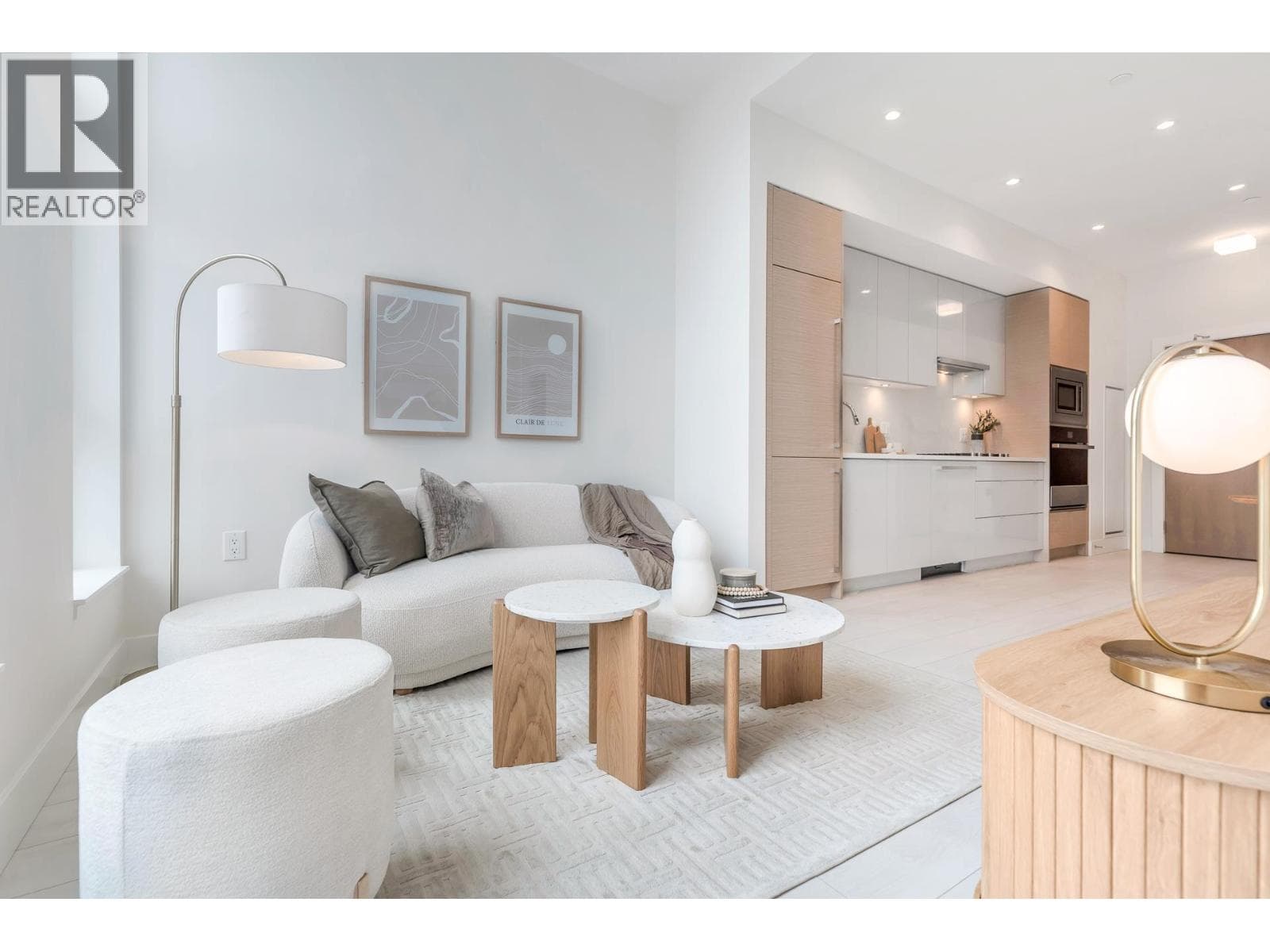 601 3438 SAWMILL CRESCENT — Vancouver, British Columbia - Main photo