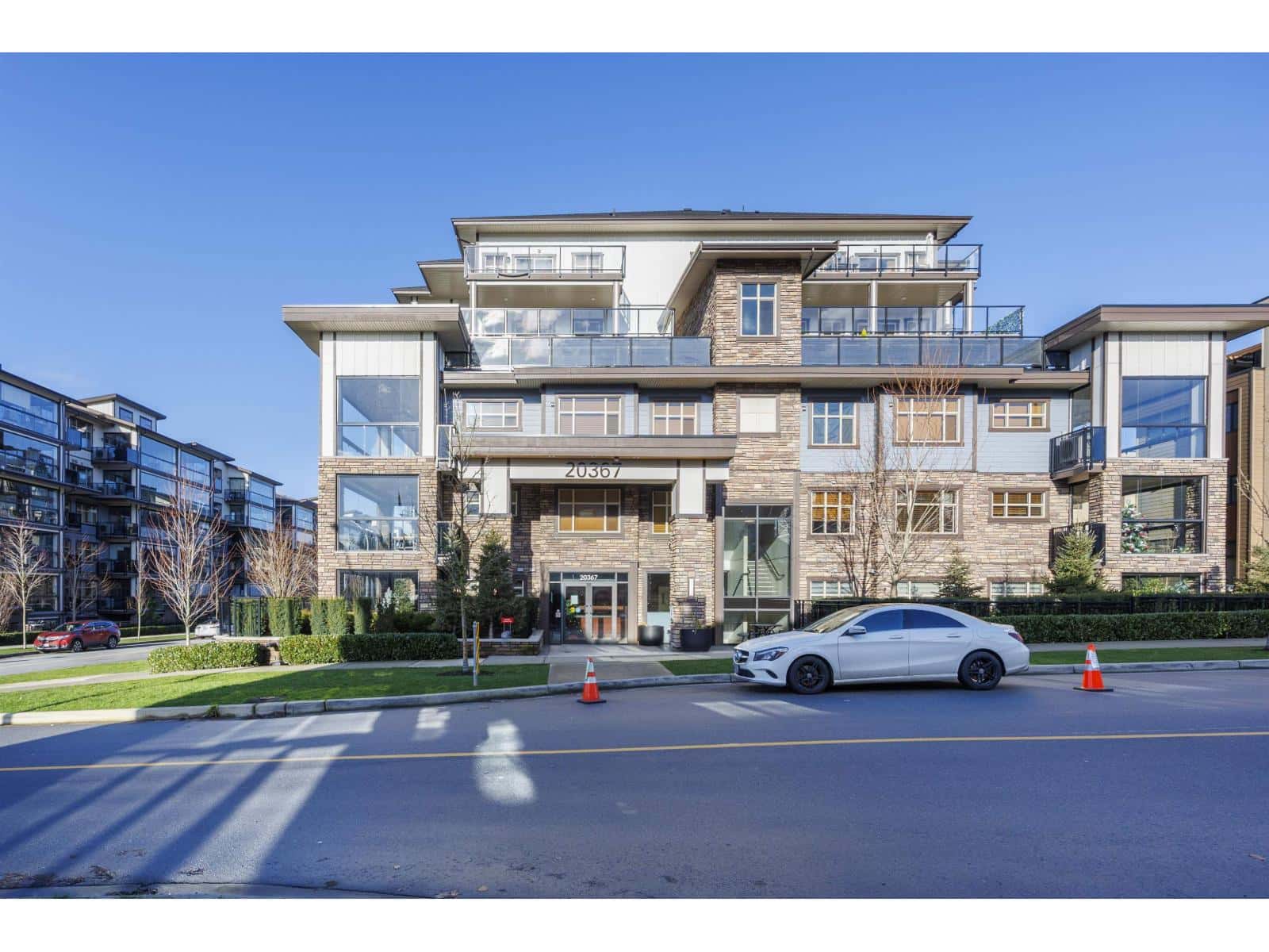 205 20367 85 AVENUE — Langley, British Columbia - Photo 2 of 28