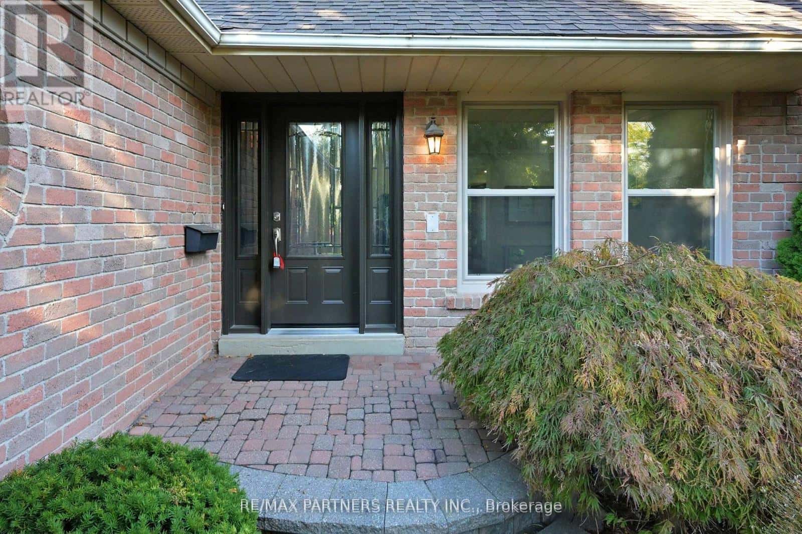 82 FERNDELL CIRCLE — Markham (Unionville), Ontario - Photo 4 of 50