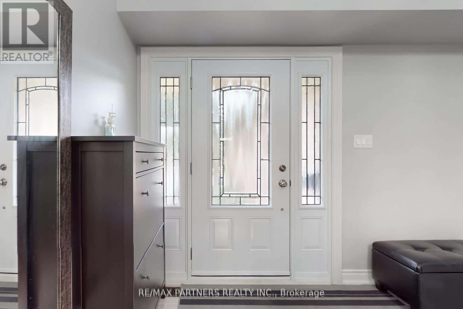 82 FERNDELL CIRCLE — Markham (Unionville), Ontario - Photo 5 of 50