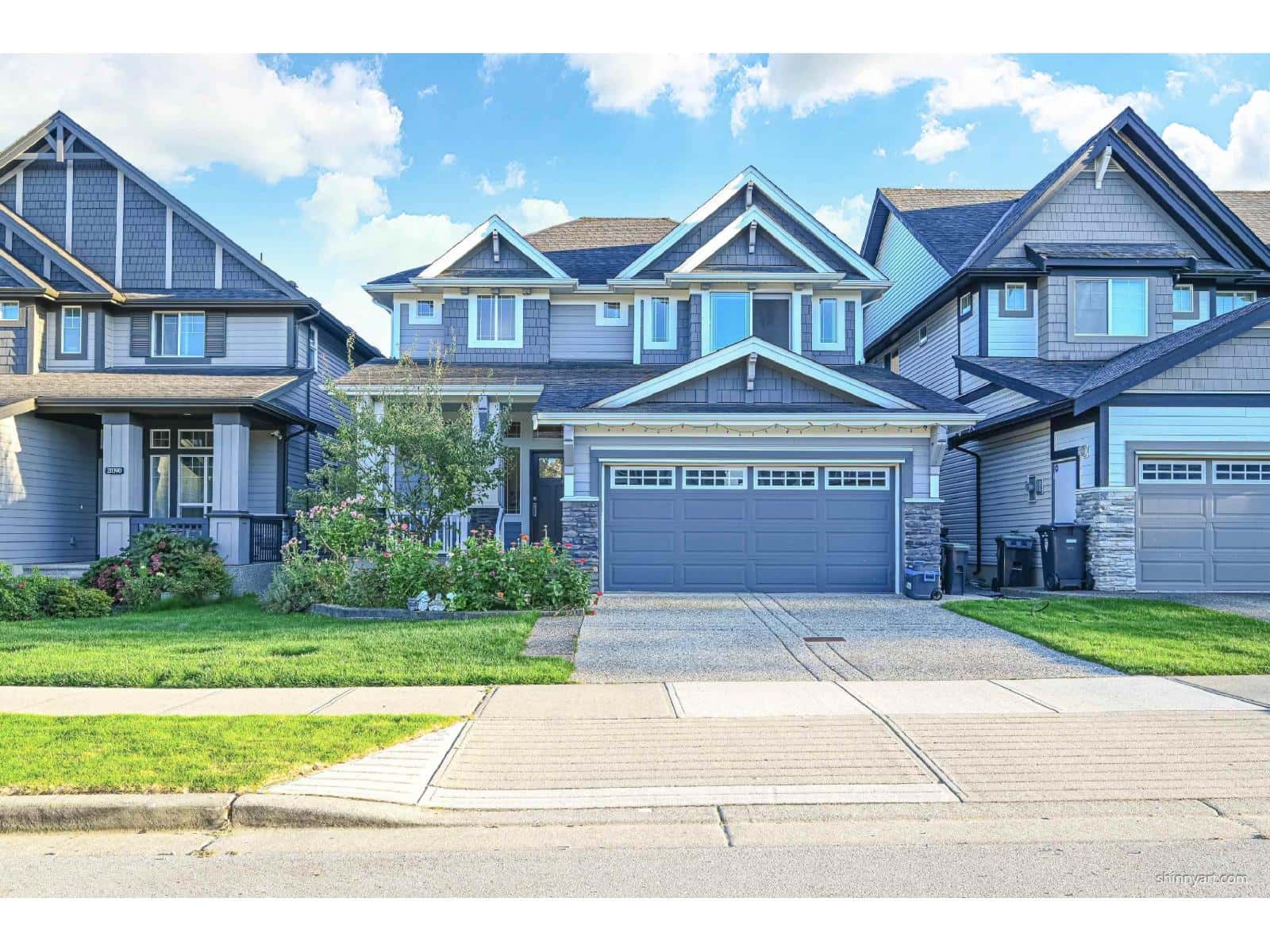 20382 83A AVENUE — Langley, British Columbia - Photo 2 of 37