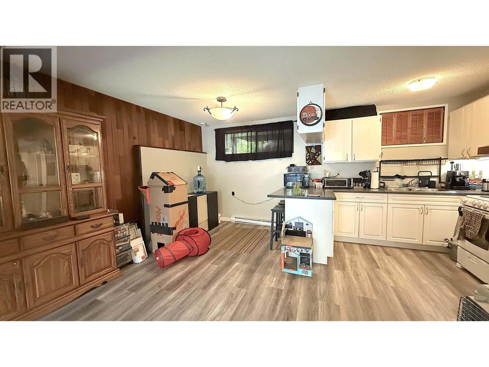 1796-1798 SLOAN AVENUE — Prince Rupert, British Columbia - Photo 3 of 39