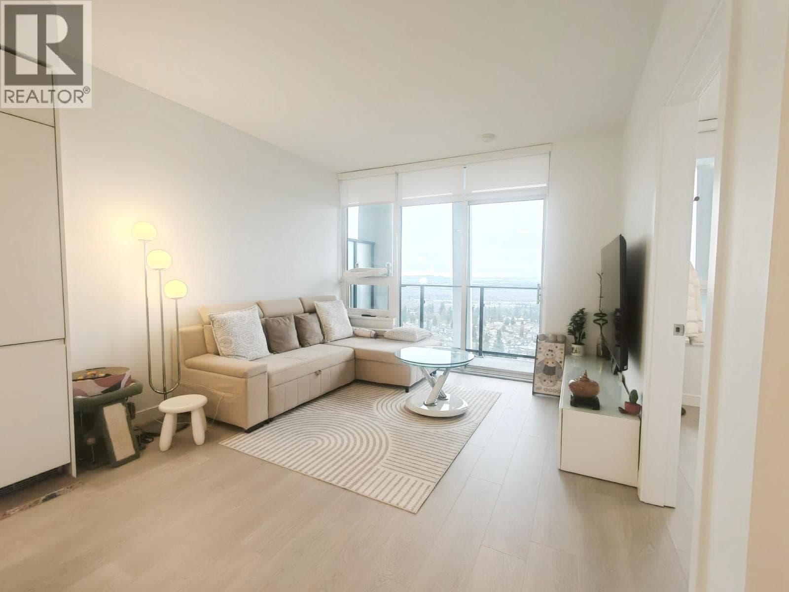 2906 6537 TELFORD AVENUE — Burnaby, British Columbia - Main photo