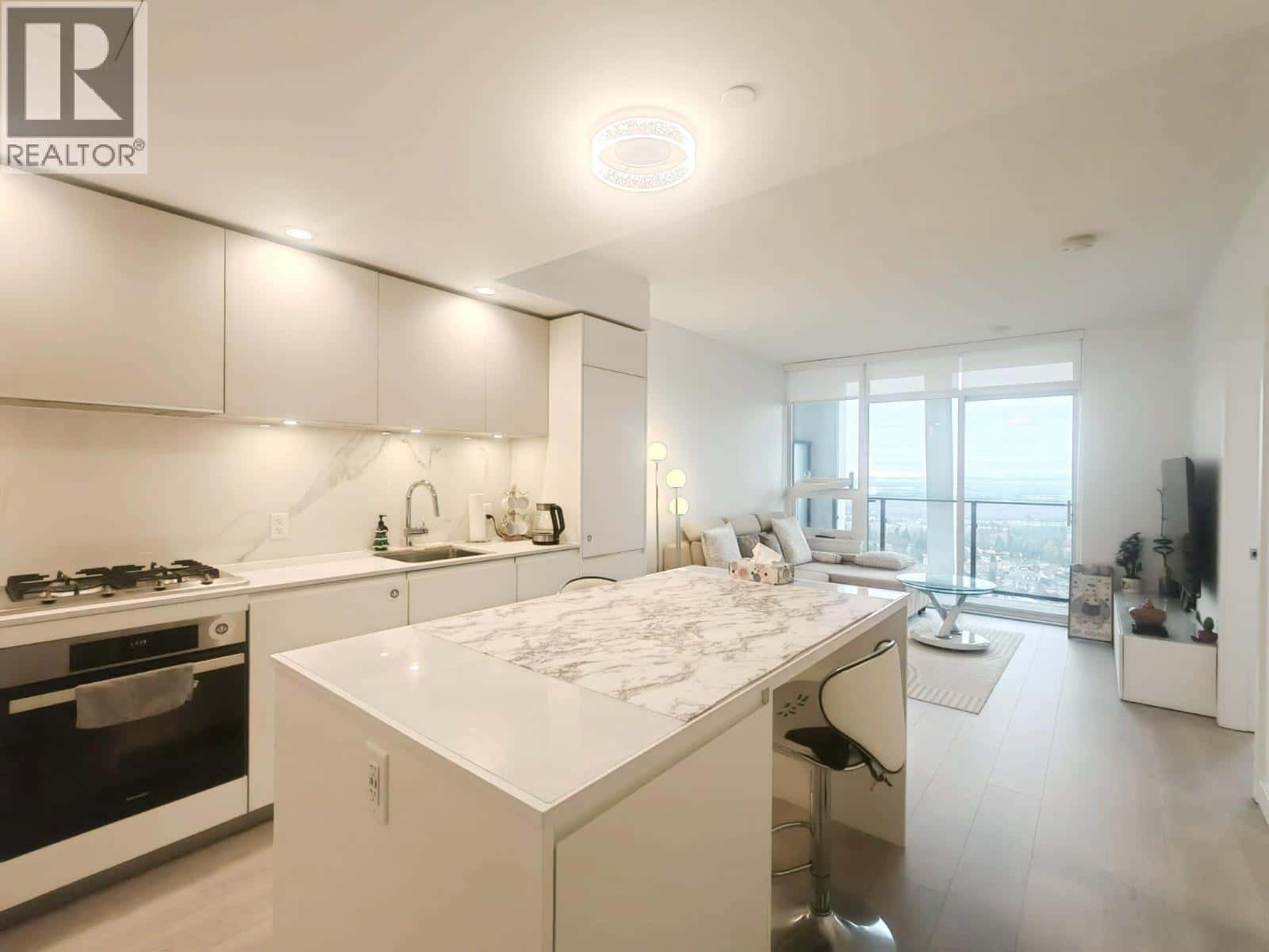 2906 6537 TELFORD AVENUE — Burnaby, British Columbia - Photo 3 of 11