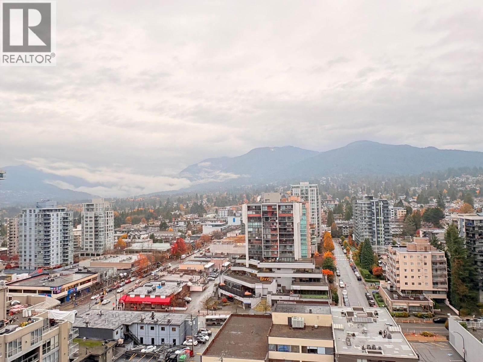 1609 125 E 14TH STREET — North Vancouver, British Columbia - Main photo