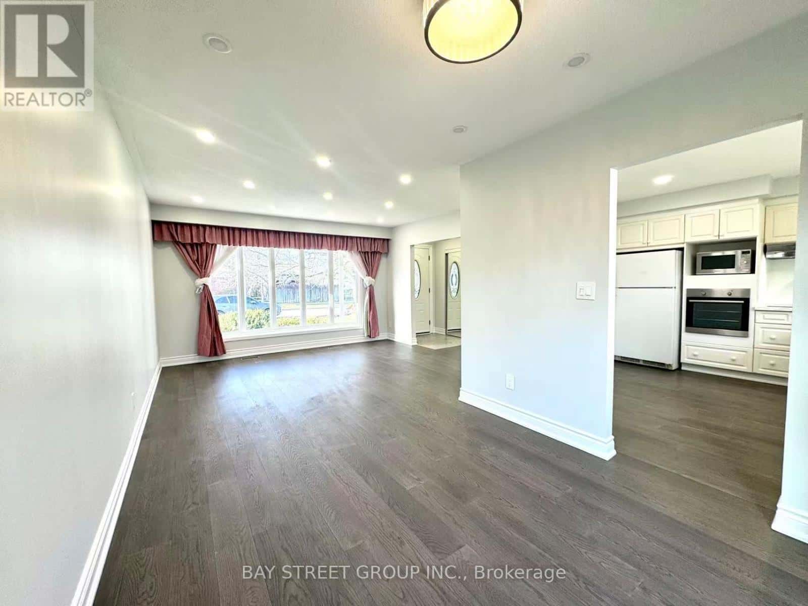 55 TAYLOR ROAD — Ajax (South East) - Photo 5 of 22