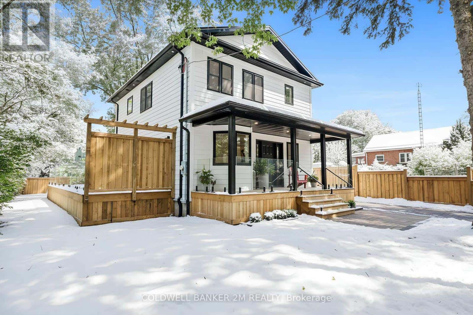 128 BUCKINGHAM AVENUE — Oshawa (O'Neill), Ontario - Photo 2 of 47