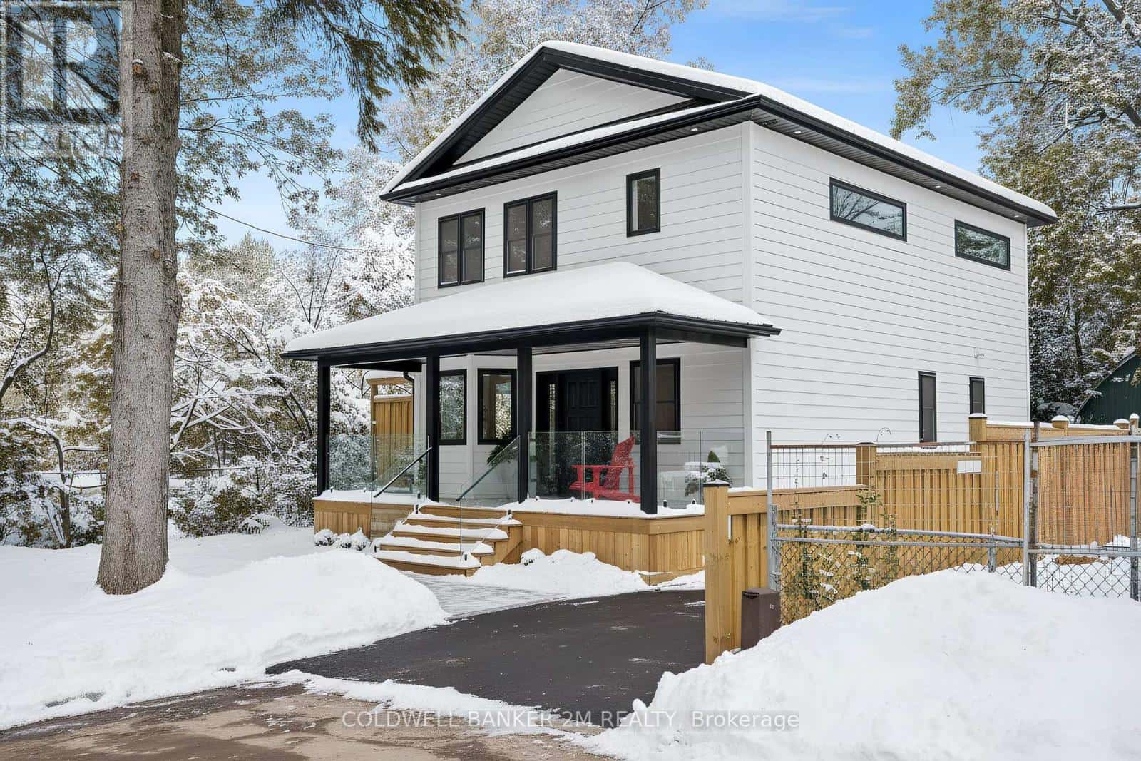 128 BUCKINGHAM AVENUE — Oshawa (O'Neill), Ontario - Photo 3 of 47