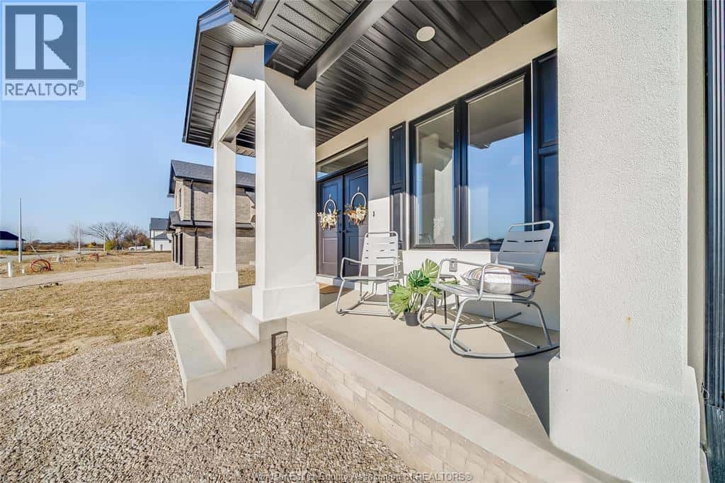 631 SUMMIT — Lakeshore, Ontario - Photo 4 of 49