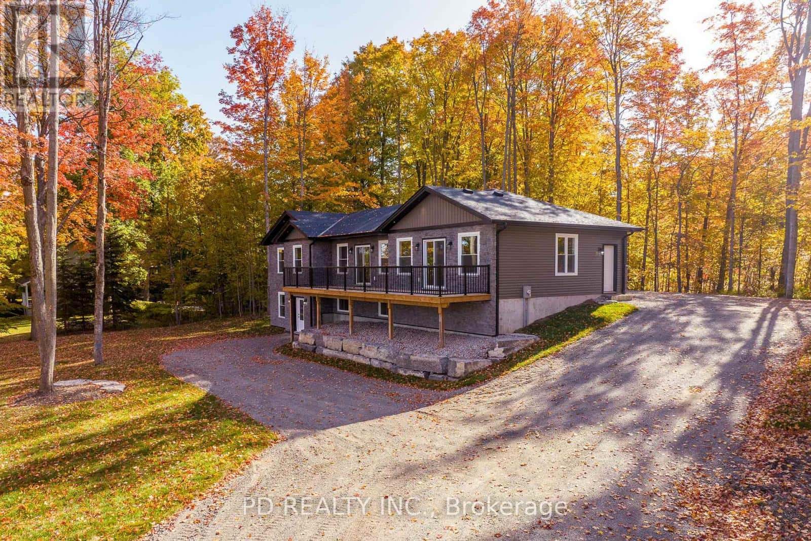 2 EAST STREET — Kawartha Lakes (Manvers), Ontario - Photo 4 of 50