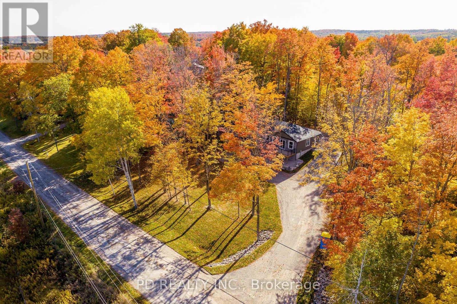 2 EAST STREET — Kawartha Lakes (Manvers), Ontario - Photo 5 of 50