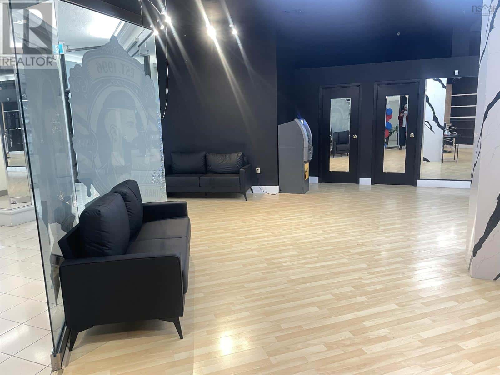 Halifax — Halifax - Photo 5 of 37