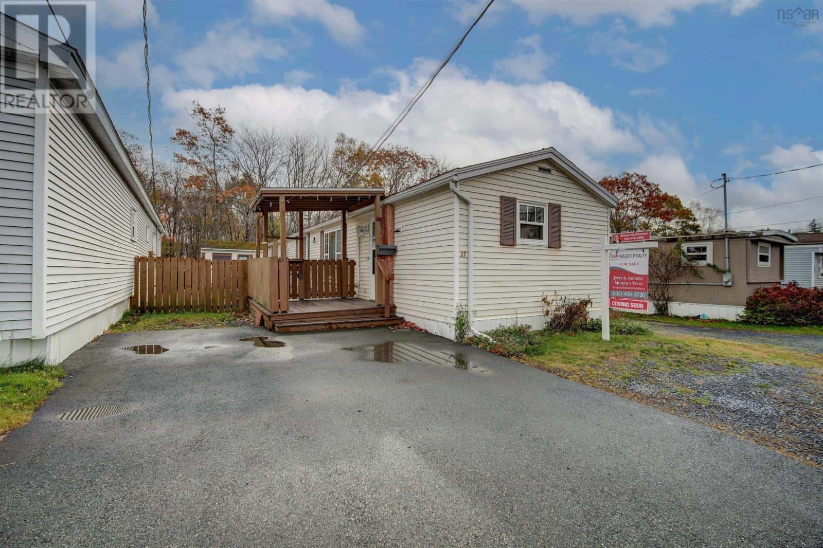 27 Bridget Avenue — Spryfield, Nova Scotia - Photo 3 of 36