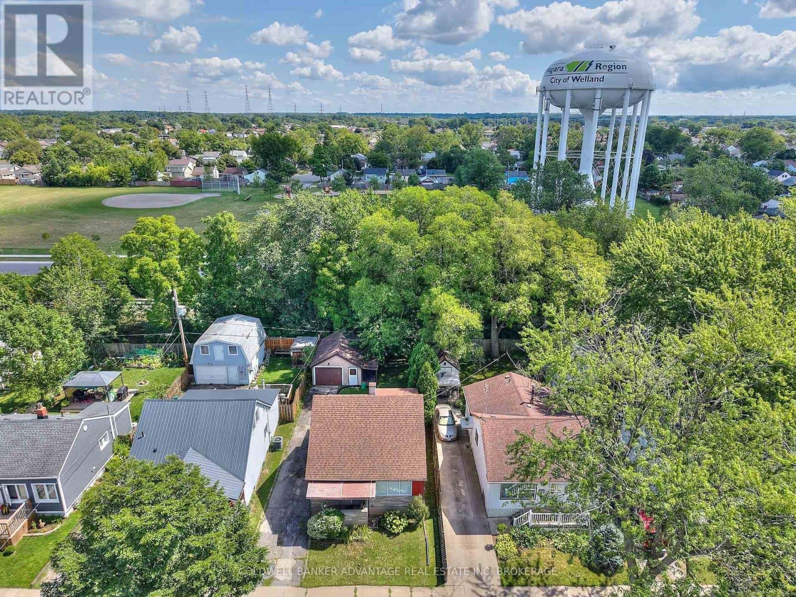 144 DUNKIRK ROAD — Welland (Lincoln/Crowland), Ontario - Photo 5 of 21