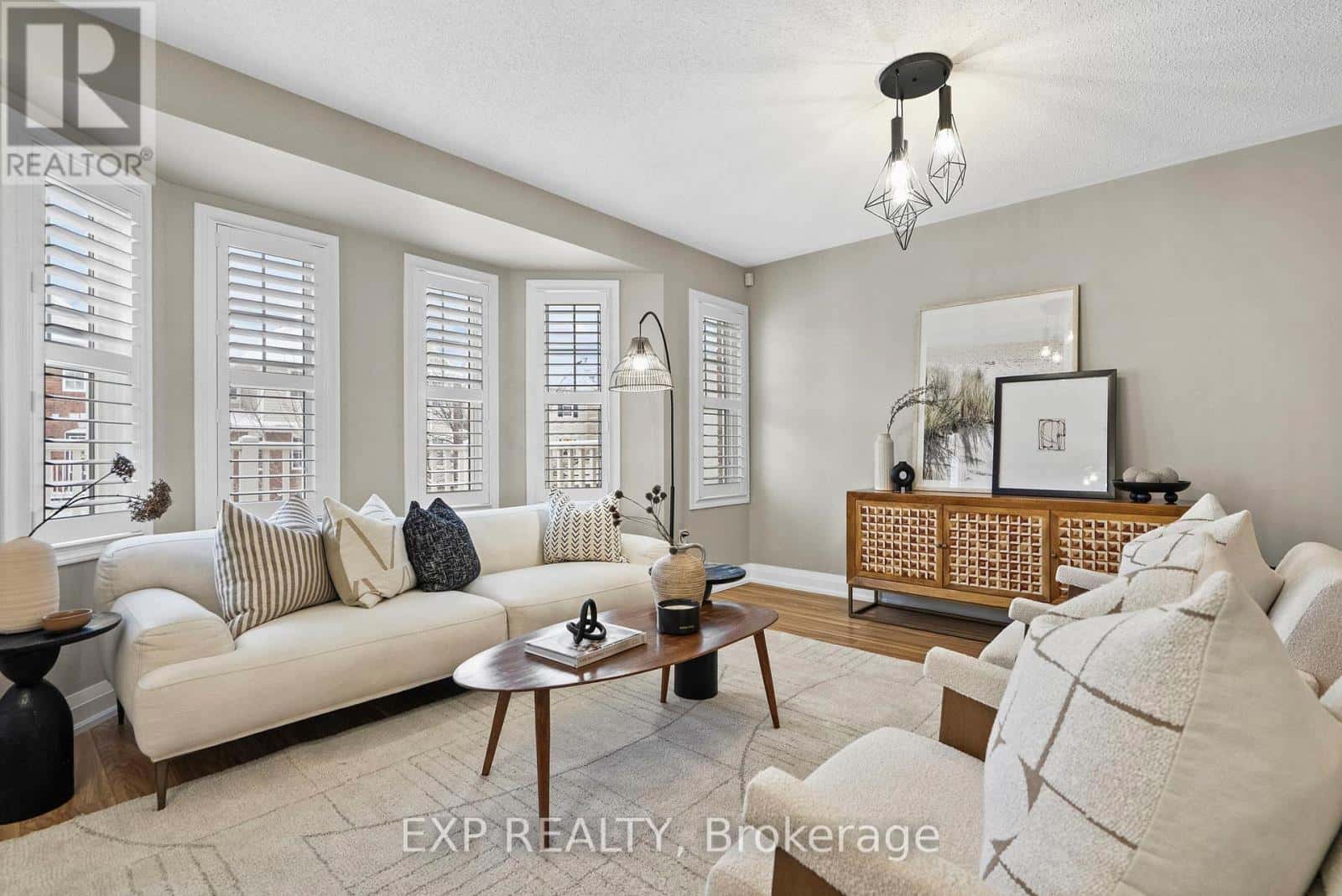 945 DEVERELL PLACE — Milton (CO Coates), Ontario - Photo 2 of 46