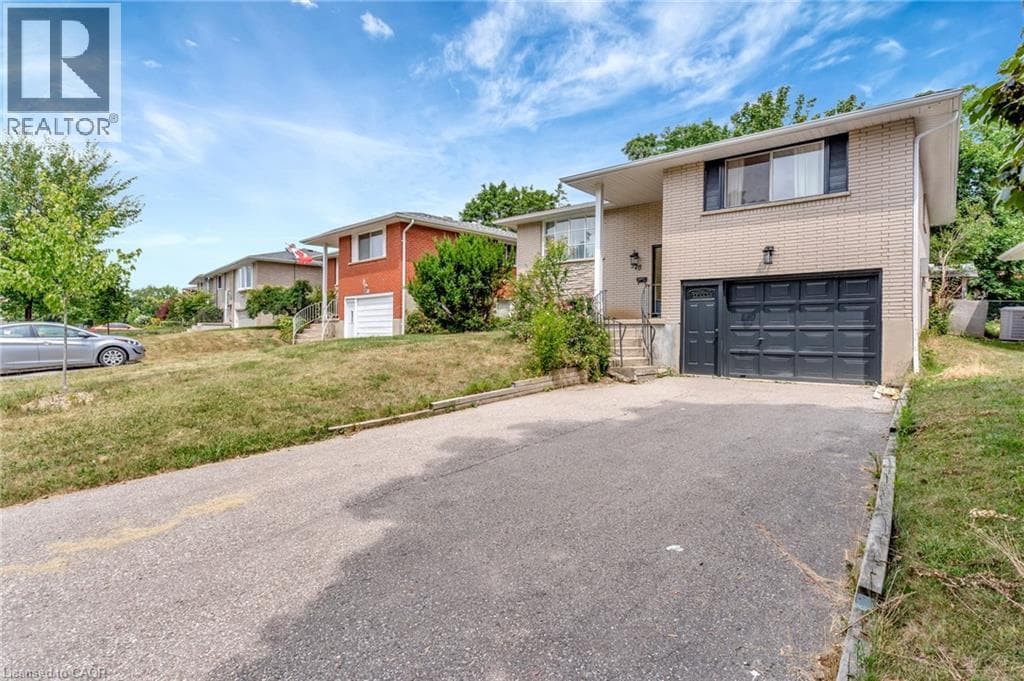 528 HAVELOCK Drive — Waterloo, Ontario - Main photo