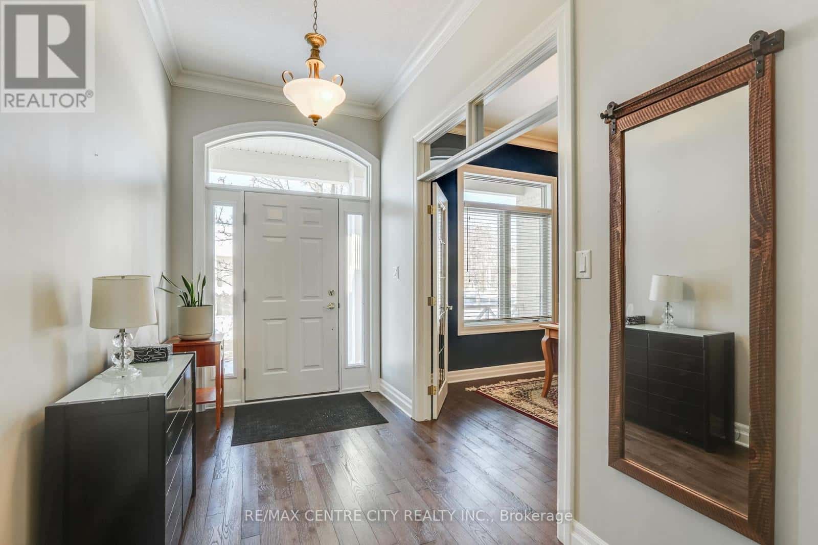 16 - 947 ADIRONDACK ROAD — London South (South M), Ontario - Photo 5 of 46