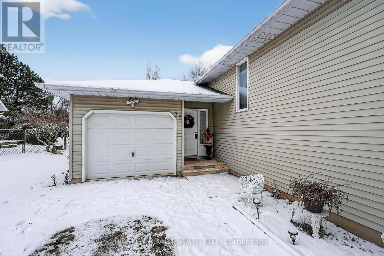 72 FLYNN STREET — Niagara-on-the-Lake (Town), Ontario - Photo 3 of 31