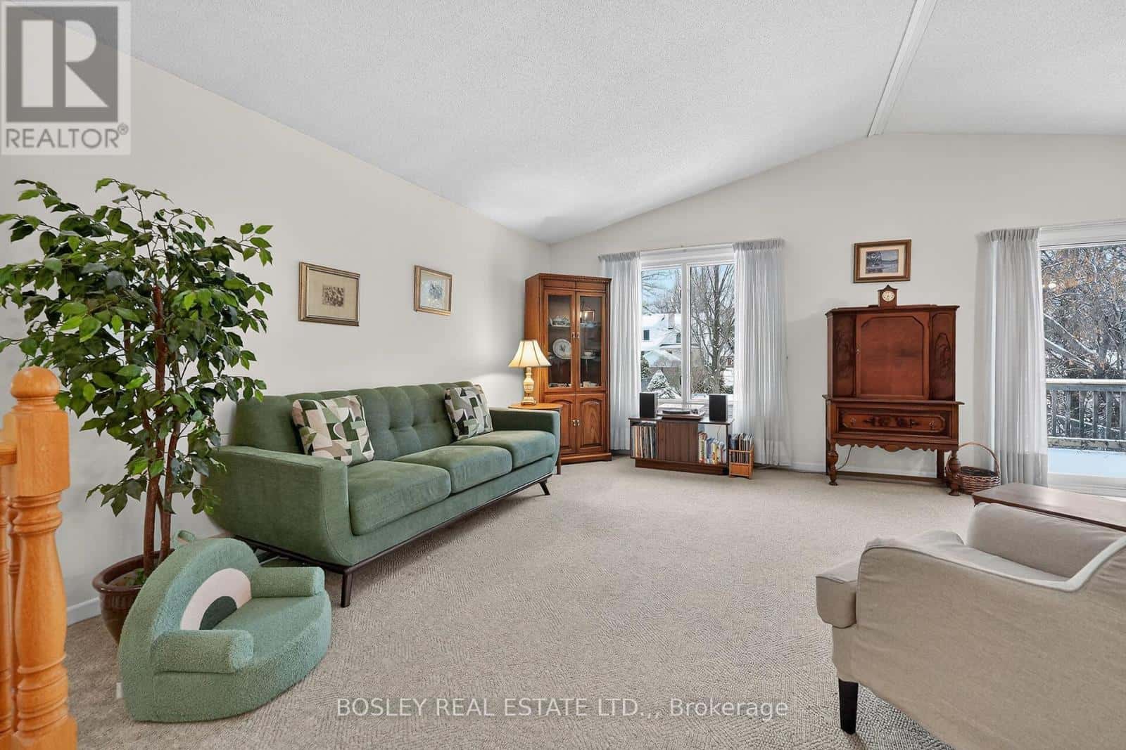 72 FLYNN STREET — Niagara-on-the-Lake (Town), Ontario - Photo 5 of 31