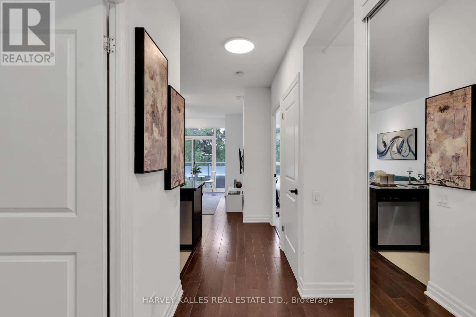 305 - 17 RUDDINGTON DRIVE — Toronto (Bayview Woods-Steeles), Ontario - Photo 2 of 23