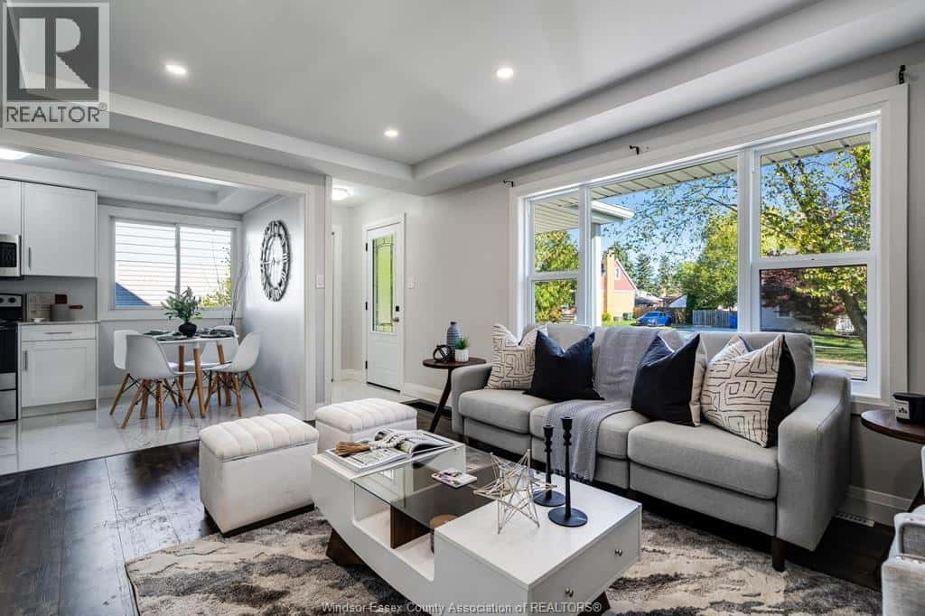 1451 Olive — Windsor, Ontario - Photo 5 of 35