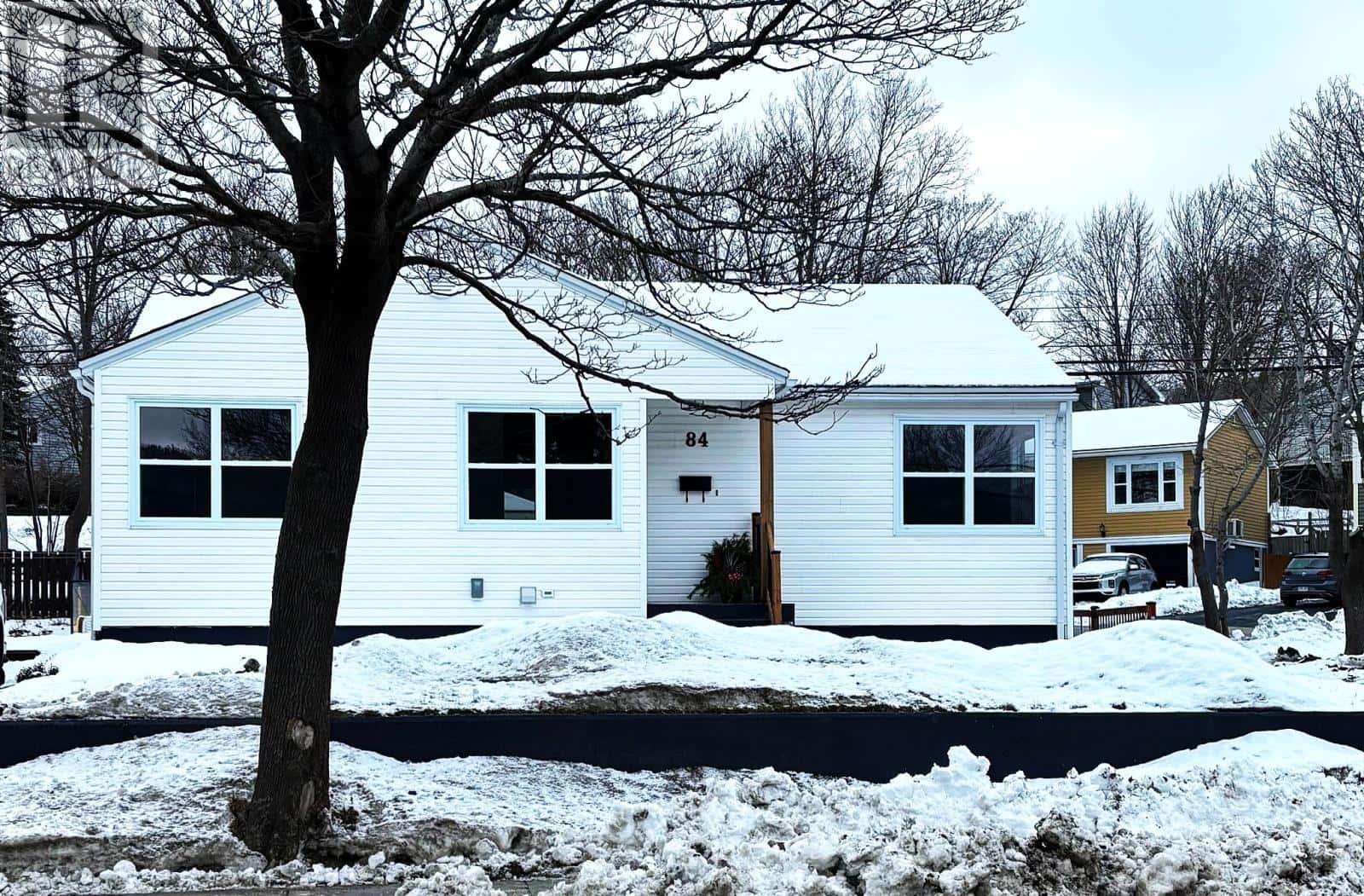 84 Cornwall Avenue — St. John's, Newfoundland & Labrador - Photo 2 of 43